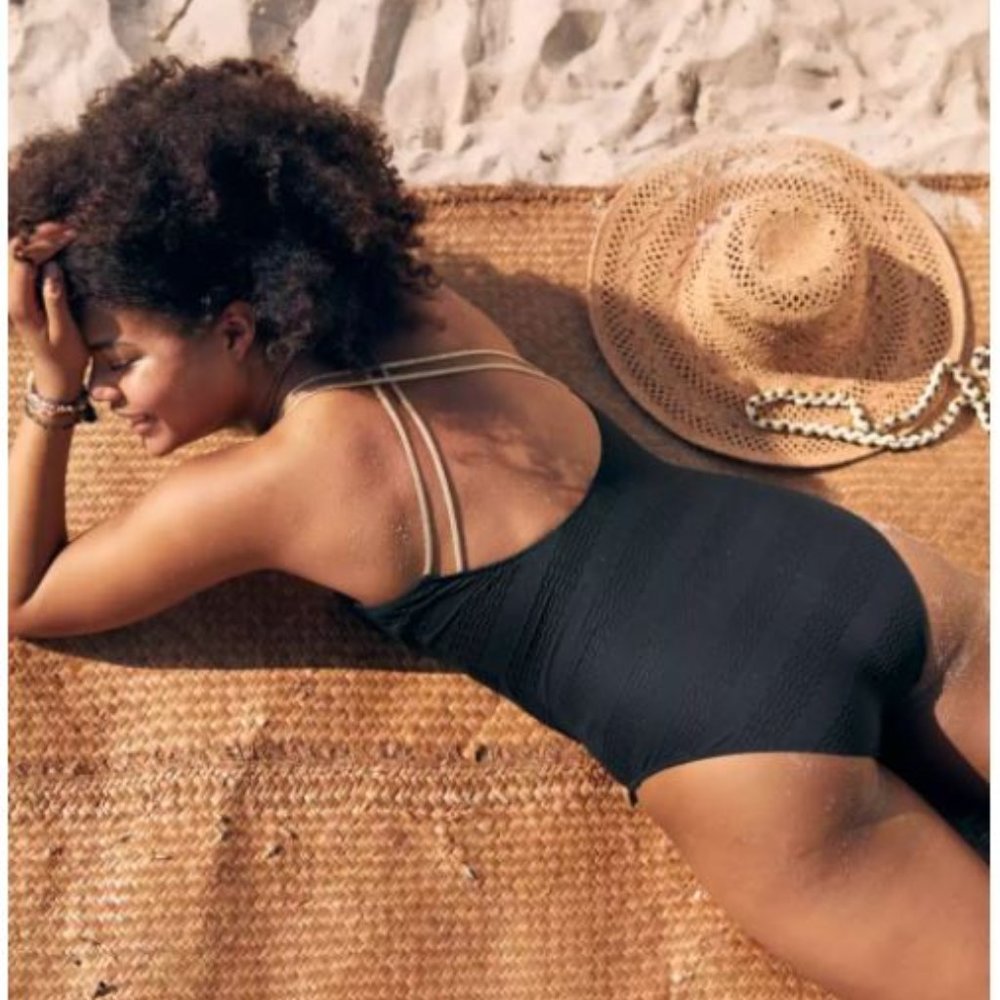 💕HOST Pick: AERIE Criss Cross One Piece Swimsuit